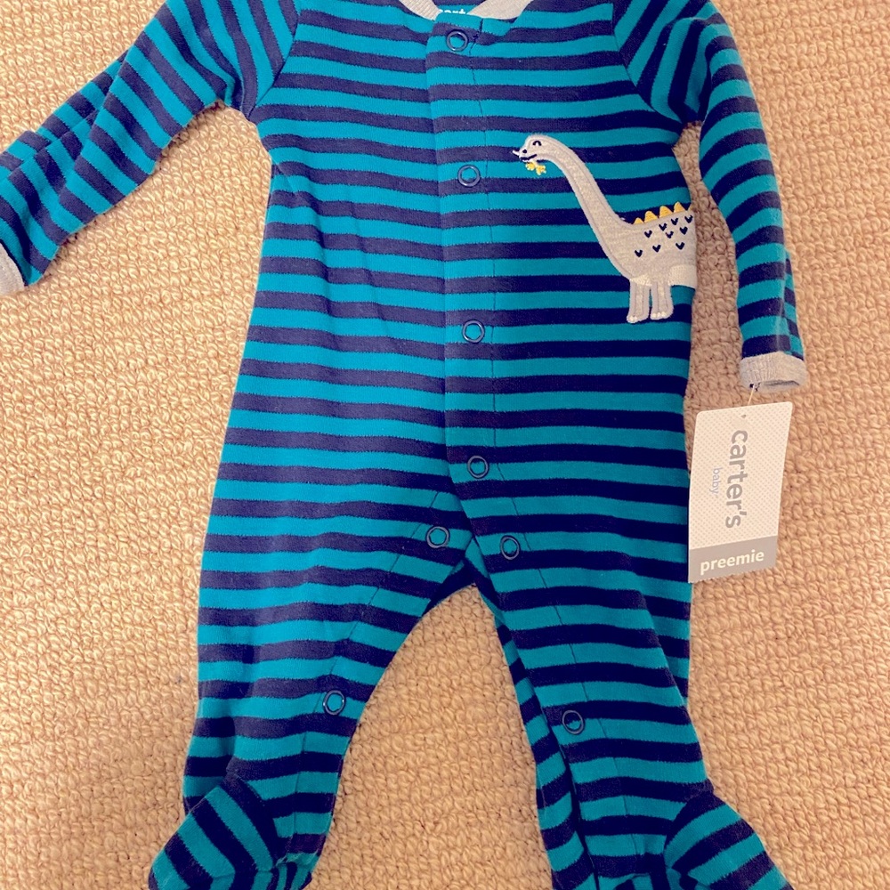 NWT Carter’s Preemie Sleeper